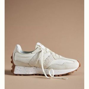 NWOT New Balance 327 - off white, size 7